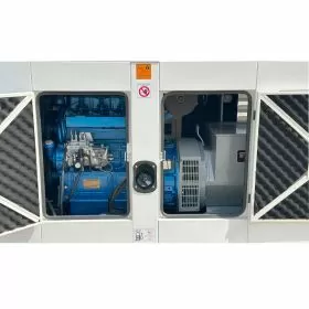 Grup electrogen / Generator electric trifazic - 400 KVA/320 KW AAR Inclus 1500 rpm Diesel 6 cilindri carcasa insonorizata