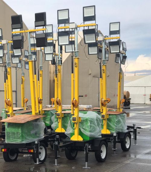 Turn de iluminat mobil cu generator diesel 10 kVA, catarg telescopic 7 metri, proiectoare LED si remorca tractabila