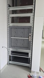 Lift de bucatarie Montcharge 150 kg, 2 statii, cabina inox 700x700x700 mm