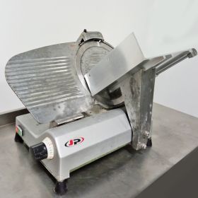 Feliator mezeluri si carne